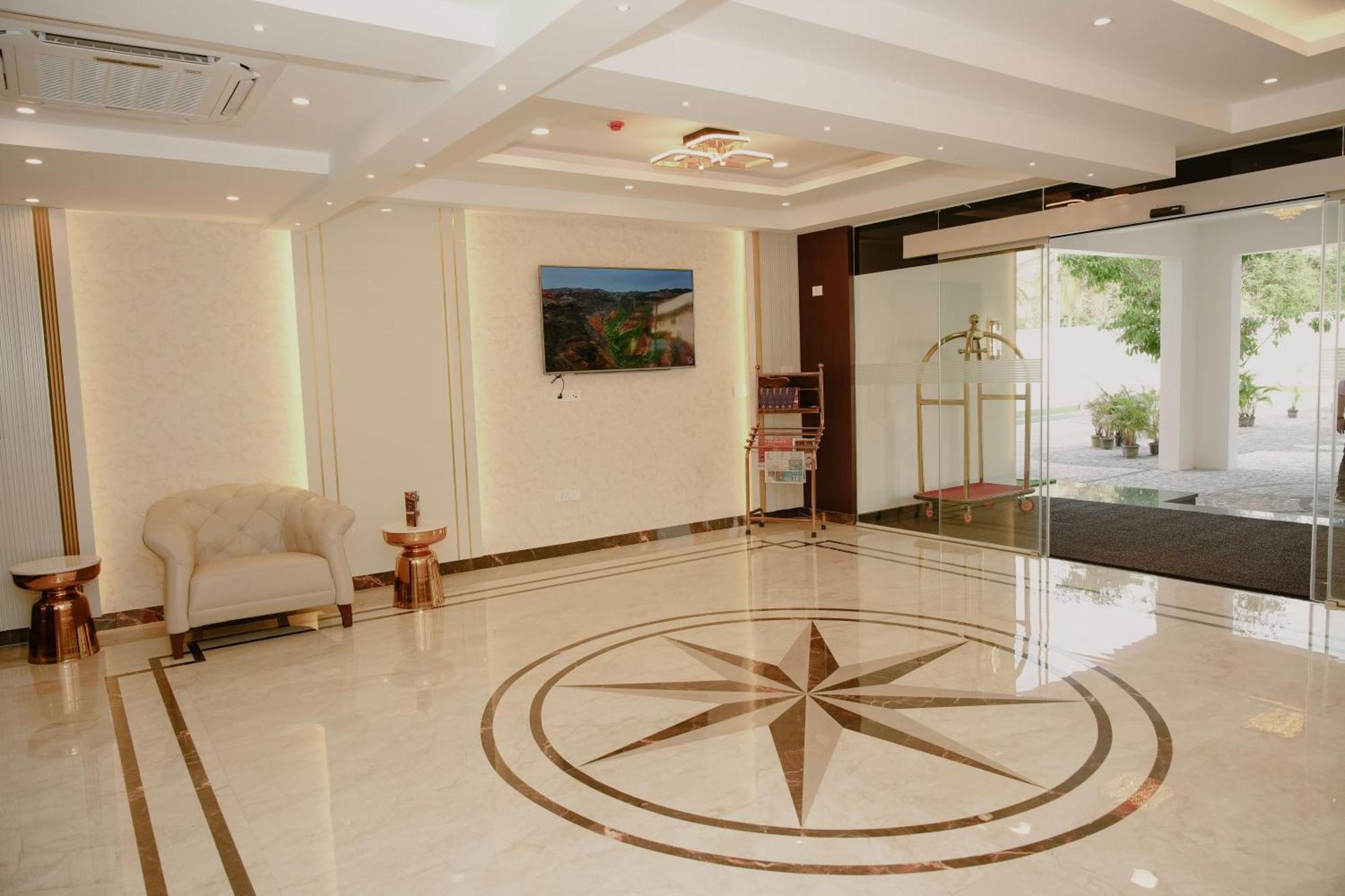 Hotel The King'S Meadows Golhalli Exterior foto