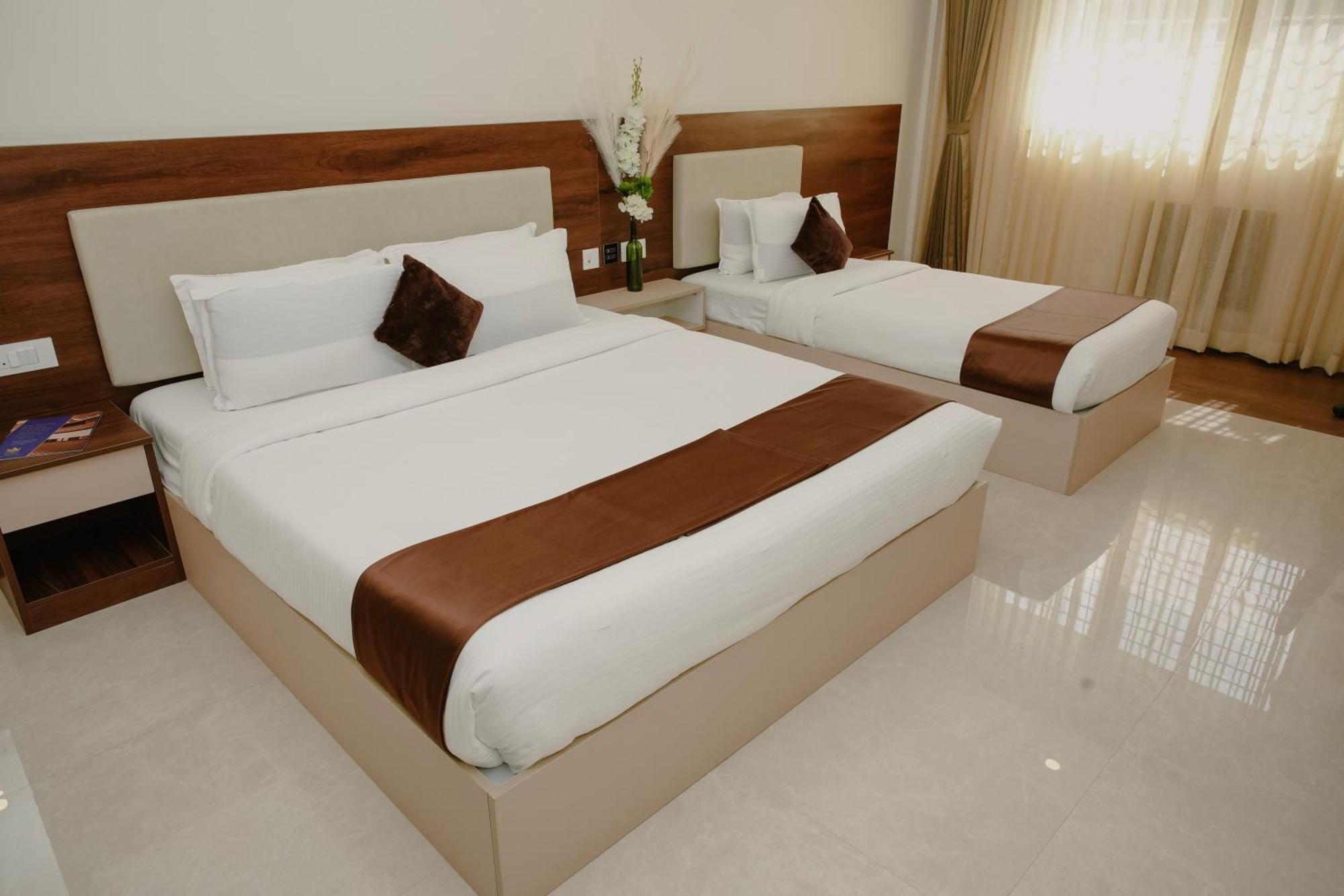 Hotel The King'S Meadows Golhalli Exterior foto