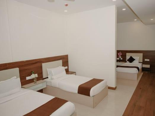 Hotel The King'S Meadows Golhalli Exterior foto